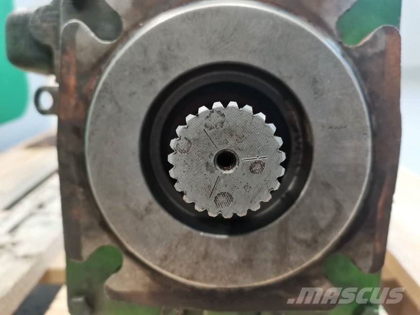 John Deere 9640 WTS {AH161250} hydraulic pump Hydraulika