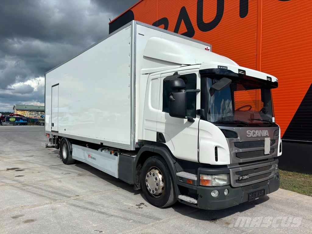 Scania P 320 4x2 BOX L=7578 mm Camiones con caja de remolque