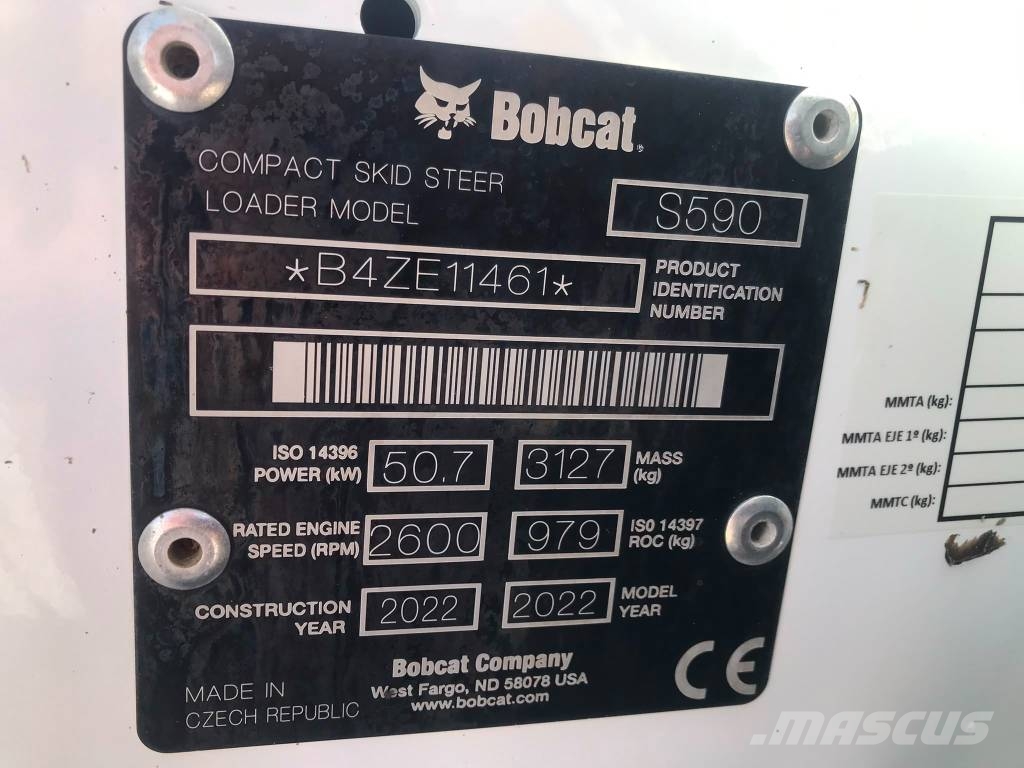 Bobcat S 590 لوادر انزلاقية التوجيه