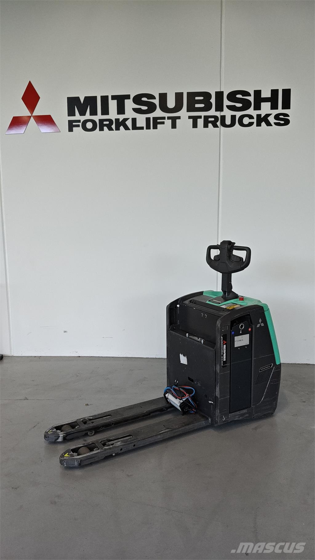 Mitsubishi PBV20N3 Platform trucks