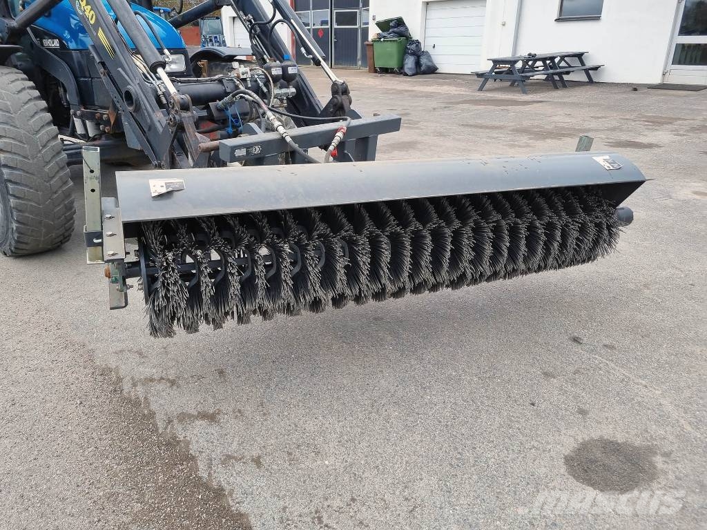 IM SOPVALS HYDRAULISK Overige wegenonderhoudsmachines