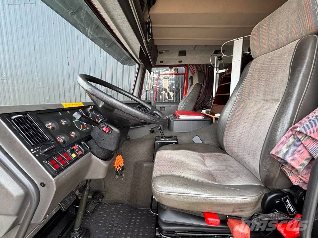 Volvo FL7 شاحنات حريق