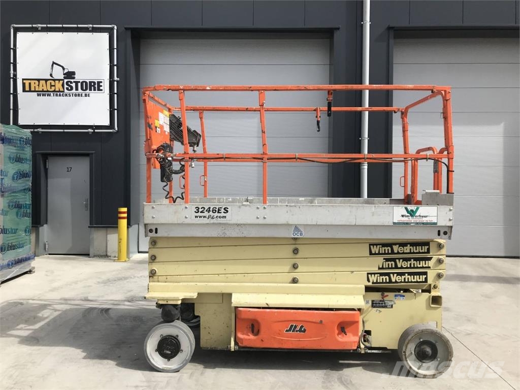 JLG 3246ES (1240) رافعات مقصية الشكل
