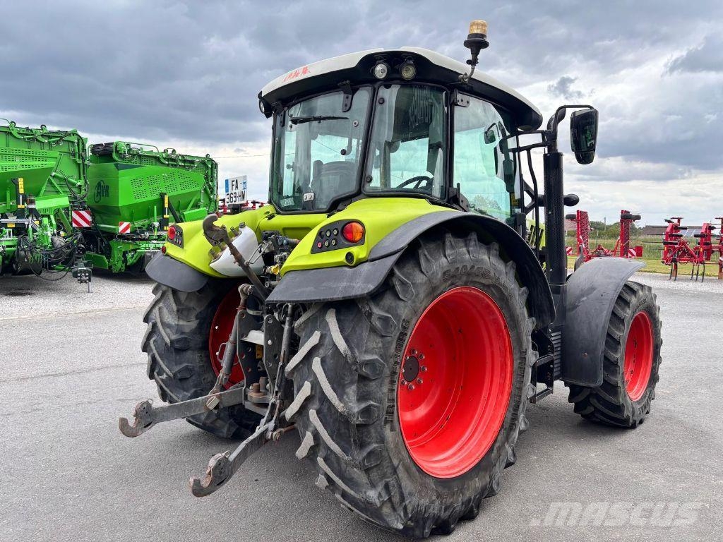 CLAAS ARION 420 Trattori