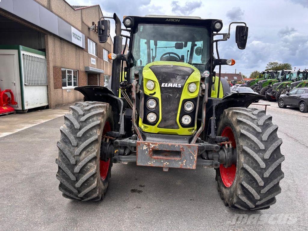 CLAAS ARION 420 Tracteur