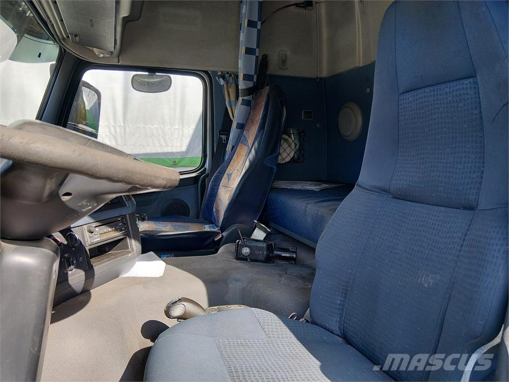 Volvo FM440 6x2 Camiones con caja de remolque