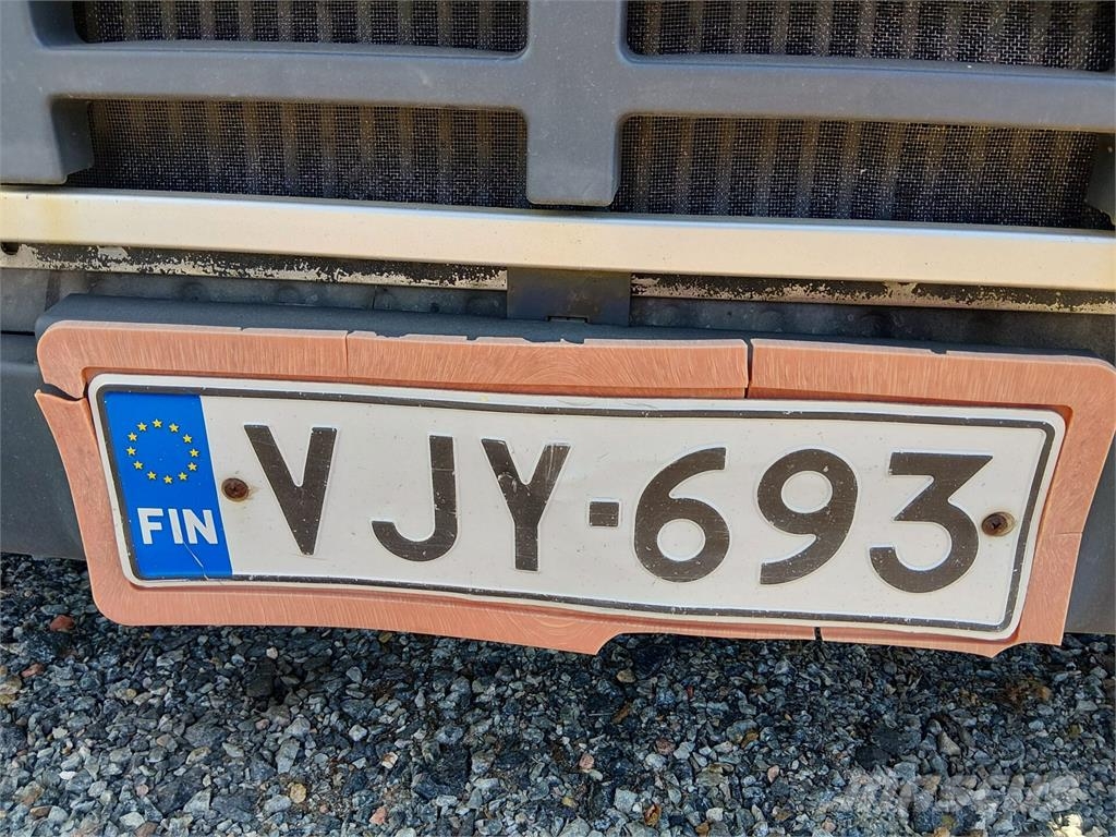 Volvo FM440 6x2 Camiões de caixa fechada
