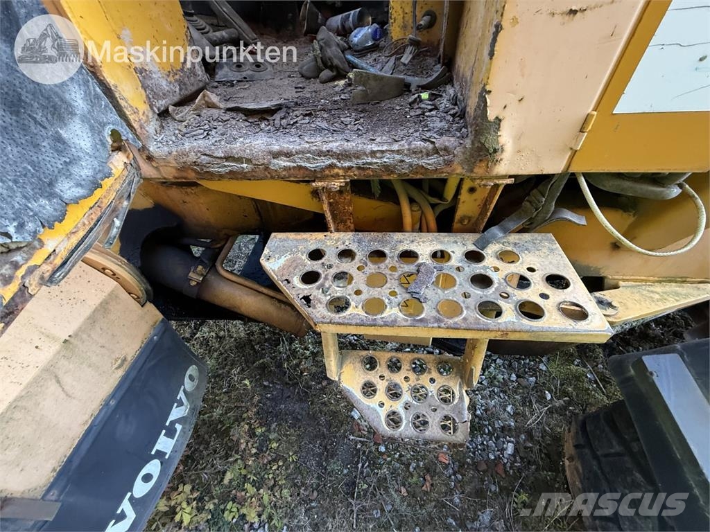 Volvo BM L70 Iekrāvēji uz riteņiem