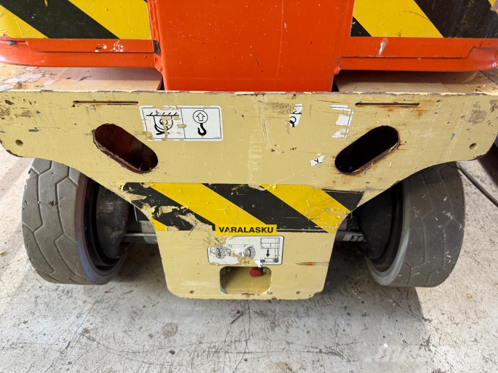 JLG 1230 ES Schaarhoogwerkers
