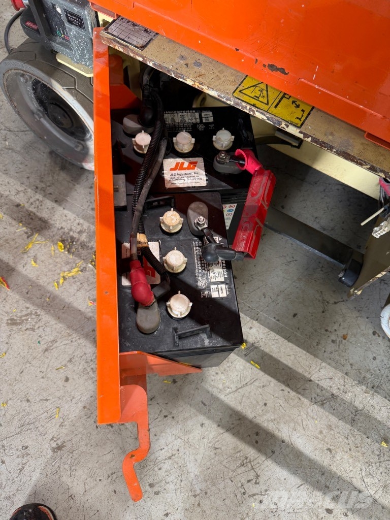 JLG 1230 ES Schaarhoogwerkers