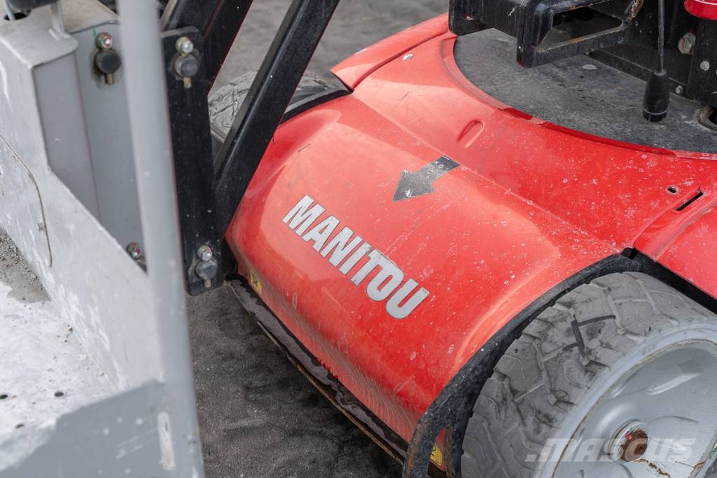 Manitou 100VJR Gelenkteleskoparbeitsbühnen