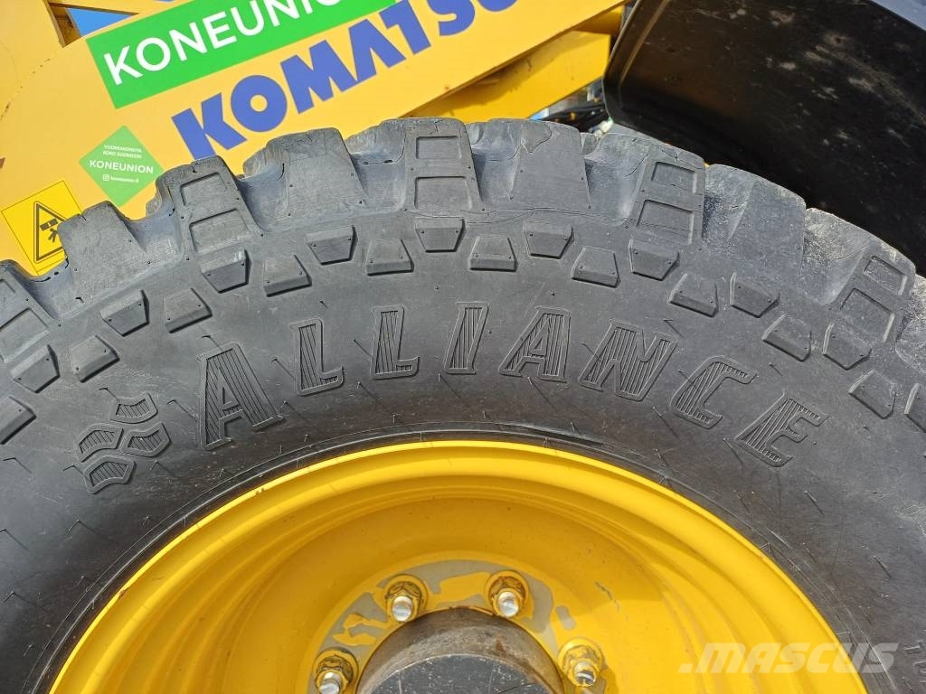 Komatsu WA 100 M-8 لوادر بعجل