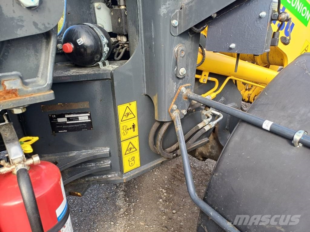 Komatsu WA 100 M-8 لوادر بعجل