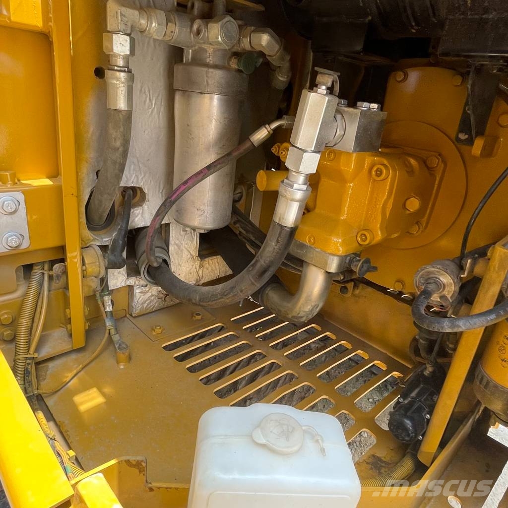 CAT 306E2 Bagri goseničarji