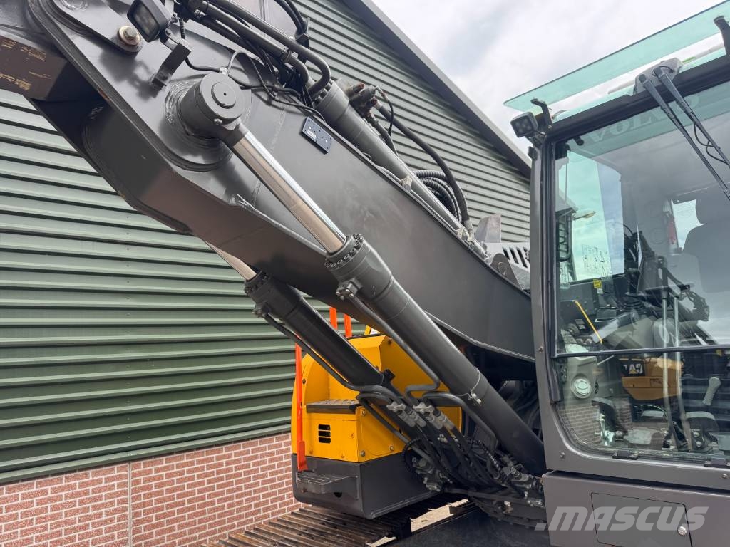 Volvo EC235EL Telakaivukoneet