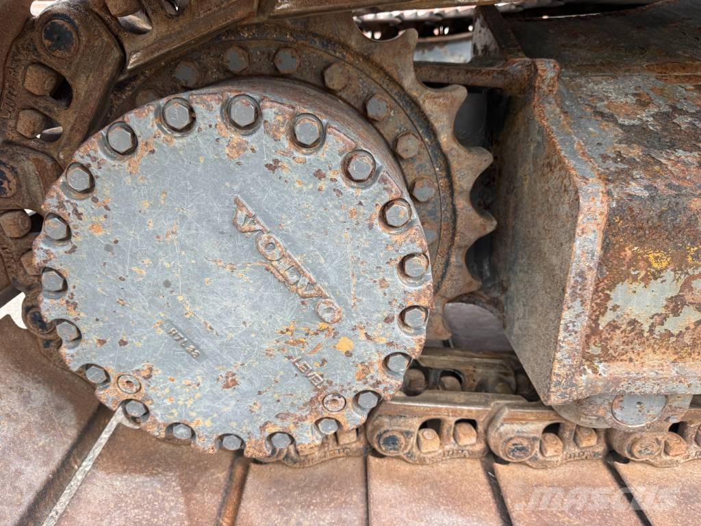 Volvo EC235EL Telakaivukoneet