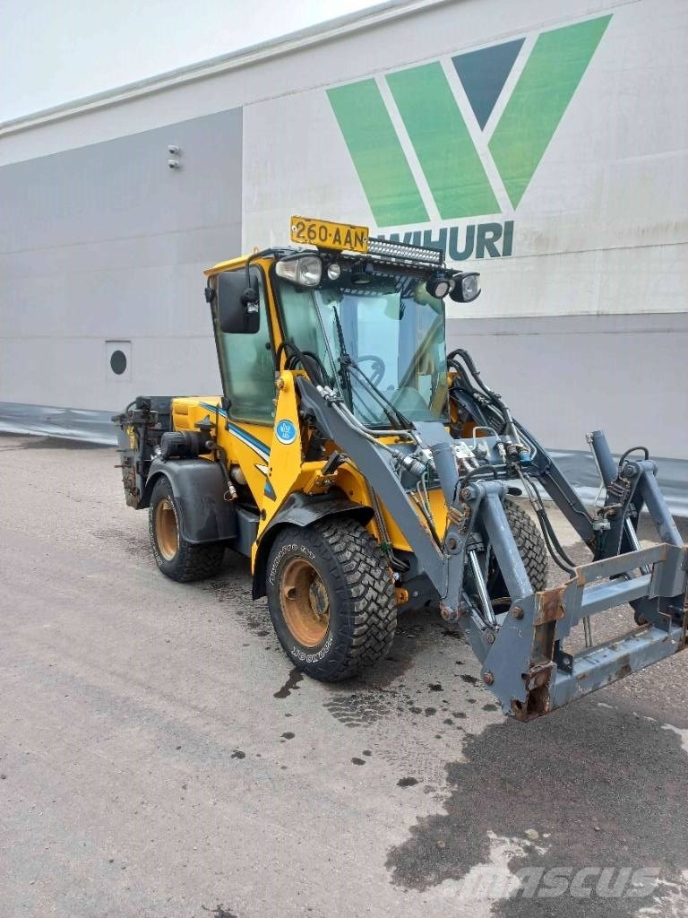 Wille 355B Kompakte traktorer