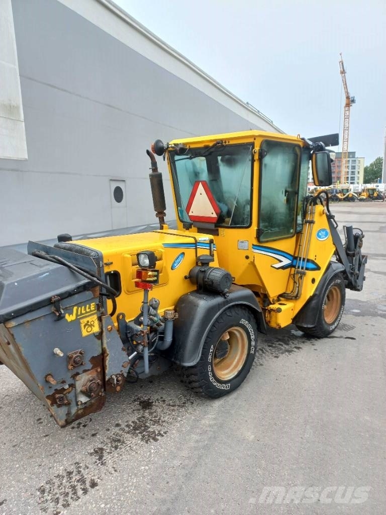Wille 355B Kompakte traktorer