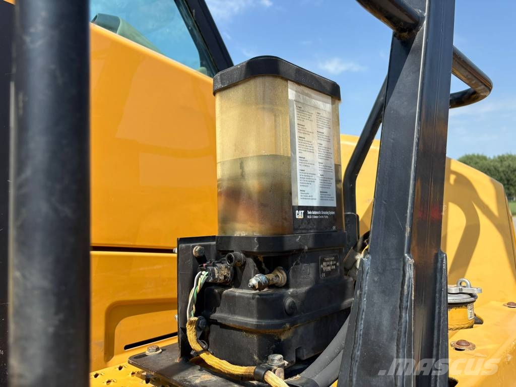 CAT 730C2 Knik dumptrucks