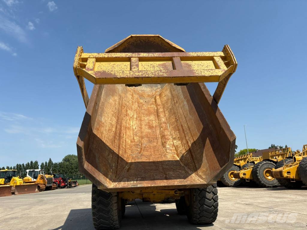 CAT 730C2 Knik dumptrucks