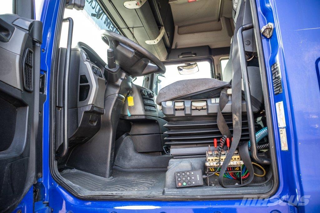 MAN TGX 25.440 LL - HIAB 122 PRO Camiones polibrazo