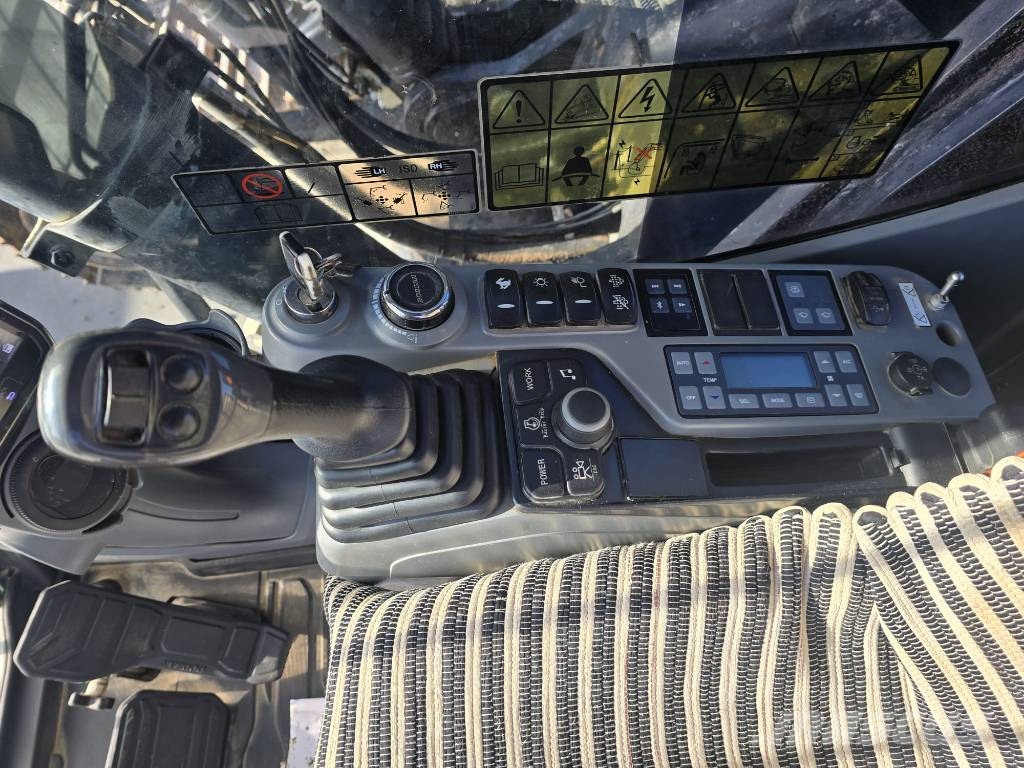 Doosan DX 350 LC-7 大型油圧ショベル12t以上(パワーショベル・ユンボ)