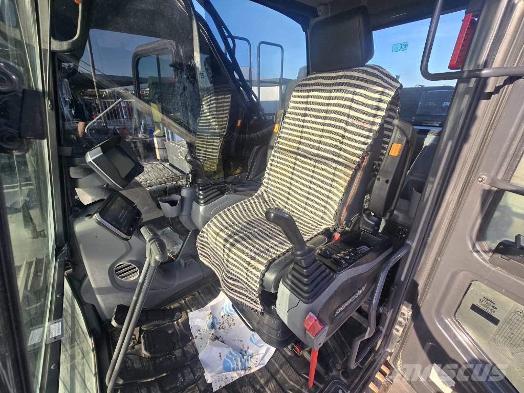 Doosan DX 350 LC-7 大型油圧ショベル12t以上(パワーショベル・ユンボ)