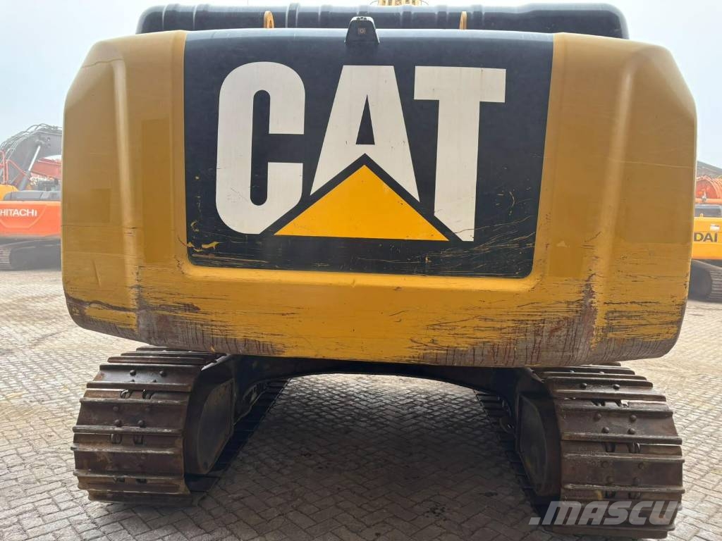 CAT 330FL Rupsgraafmachines