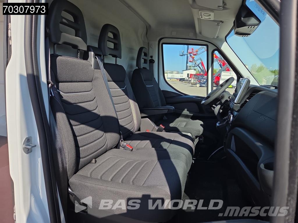 Iveco Daily 35S18 Neu! 3.0L Automatik 180PS L2H2 ACC Kli Furgone chiuso