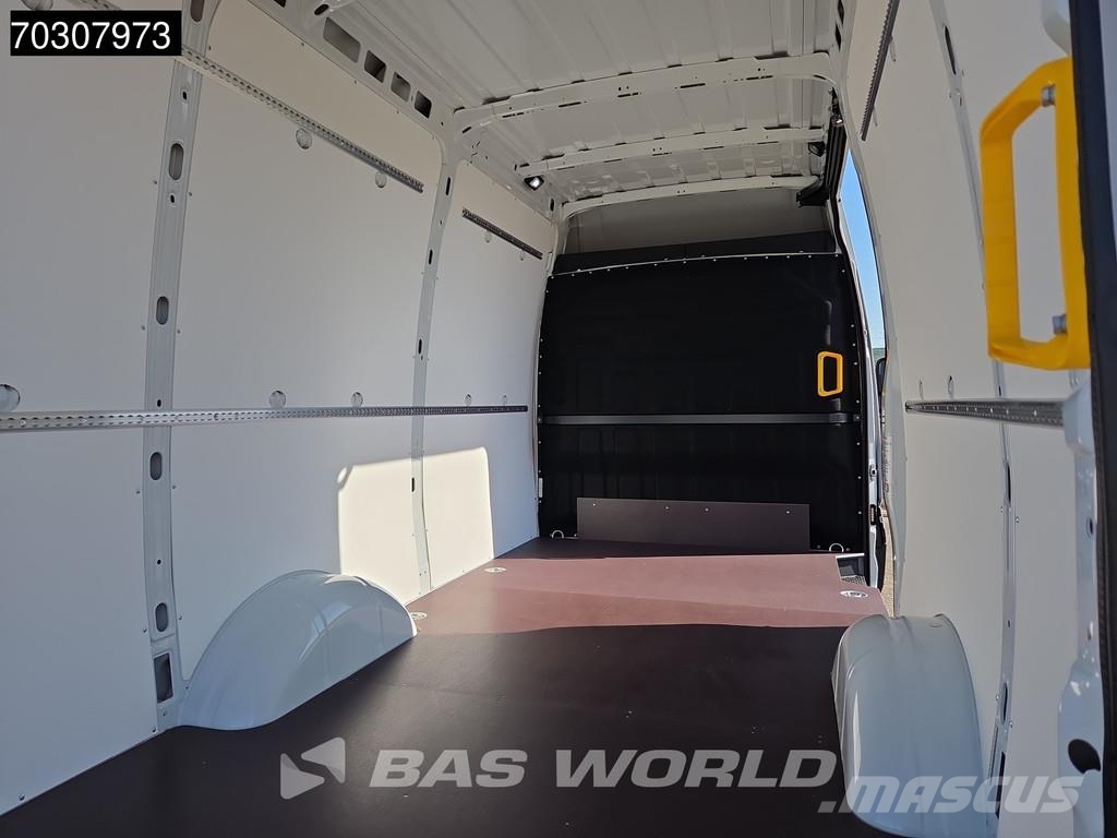 Iveco Daily 35S18 Neu! 3.0L Automatik 180PS L2H2 ACC Kli Furgonetas /Furgón