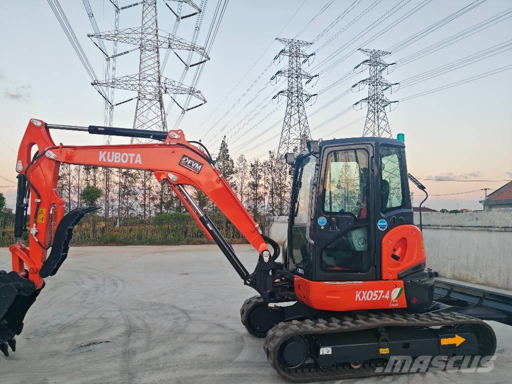 Kubota KX057-4 EXCAVATOR Minigravere <7t