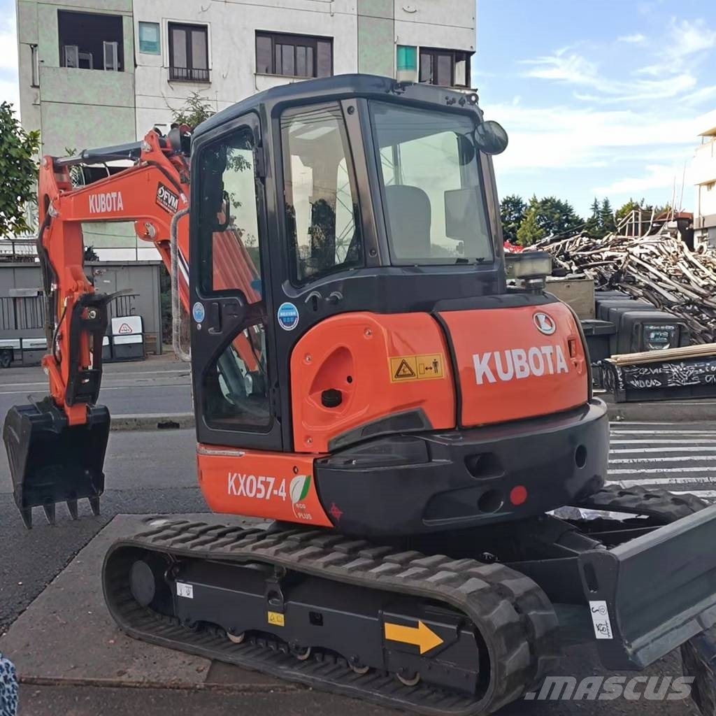 Kubota KX057-4 EXCAVATOR Minigravere <7t