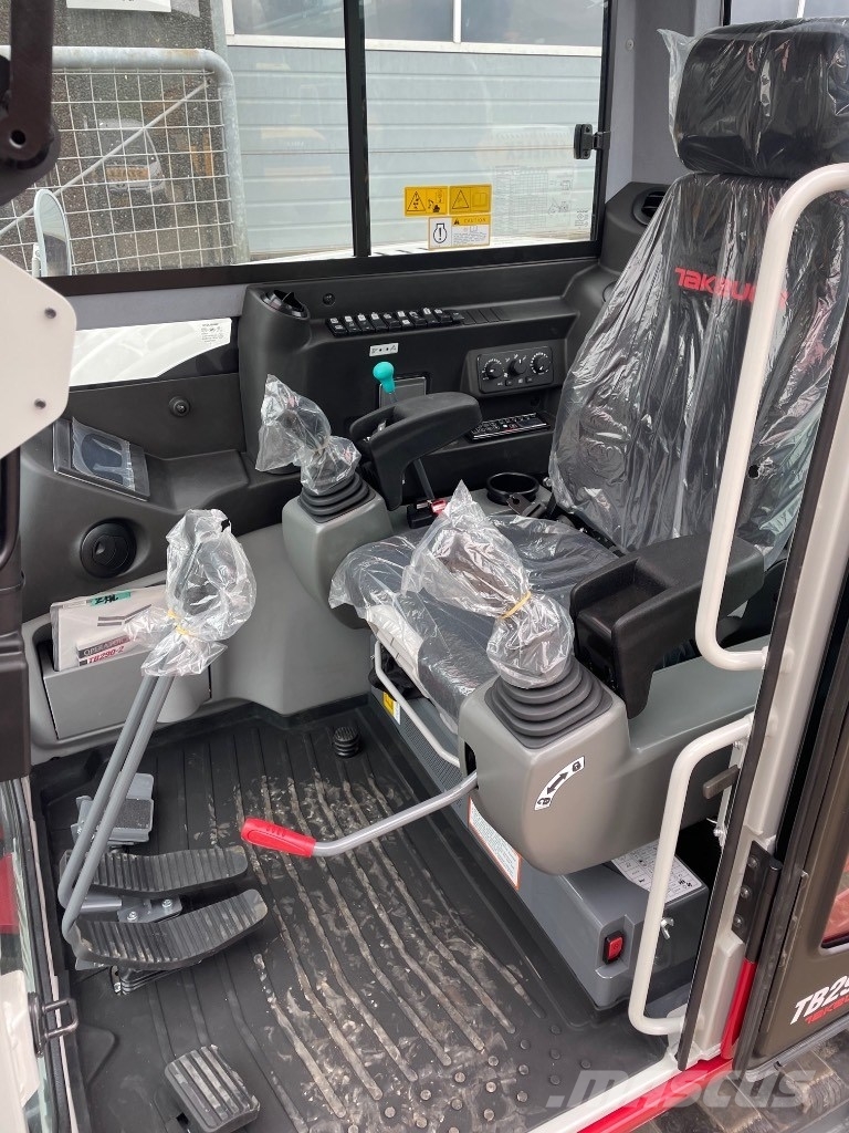 Takeuchi TB290-2 Midi ekskavatörler 7 - 12 t