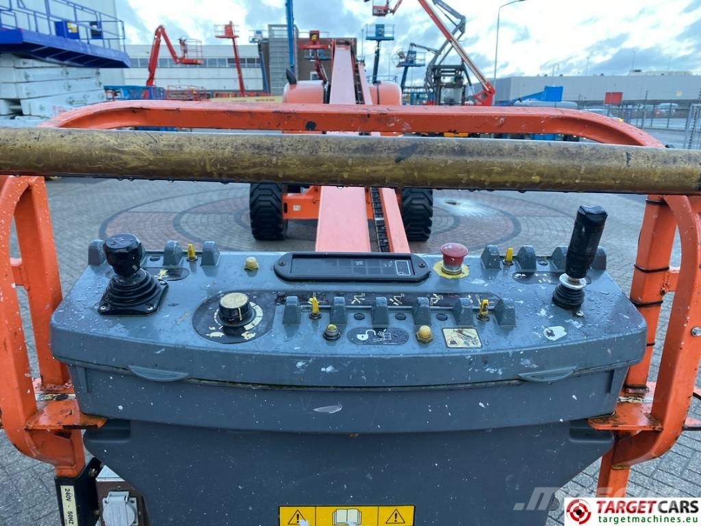 JLG 680S Telescopic 4x4 Diesel Boom Work Lift 2273cm Telescoophoogwerkers