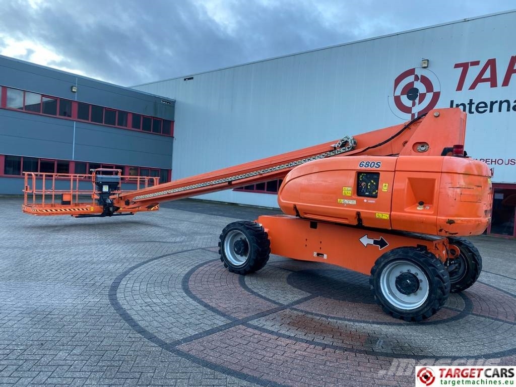 JLG 680S Telescopic 4x4 Diesel Boom Work Lift 2273cm Telescoophoogwerkers