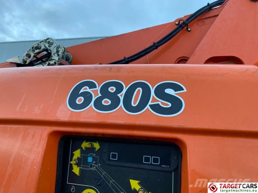 JLG 680S Telescopic 4x4 Diesel Boom Work Lift 2273cm Telescoophoogwerkers