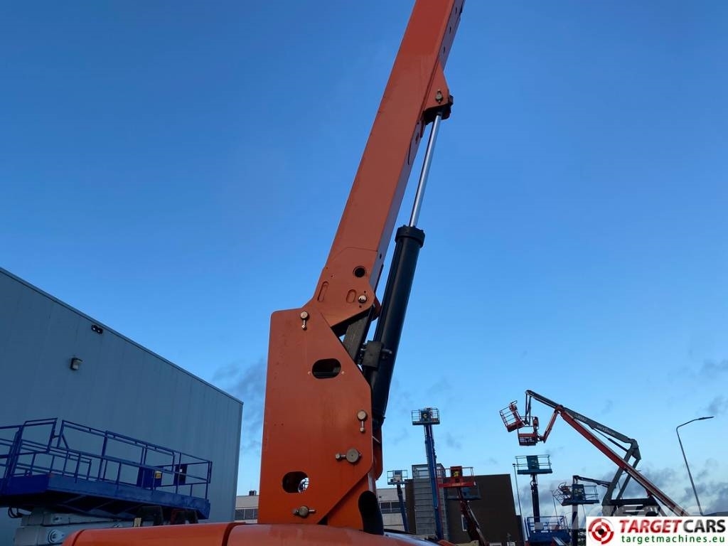 JLG 680S Telescopic 4x4 Diesel Boom Work Lift 2273cm Telescoophoogwerkers
