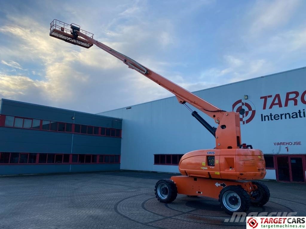 JLG 680S Telescopic 4x4 Diesel Boom Work Lift 2273cm Telescoophoogwerkers