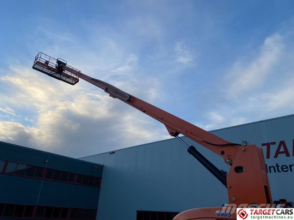 JLG 680S Telescopic 4x4 Diesel Boom Work Lift 2273cm Telescoophoogwerkers