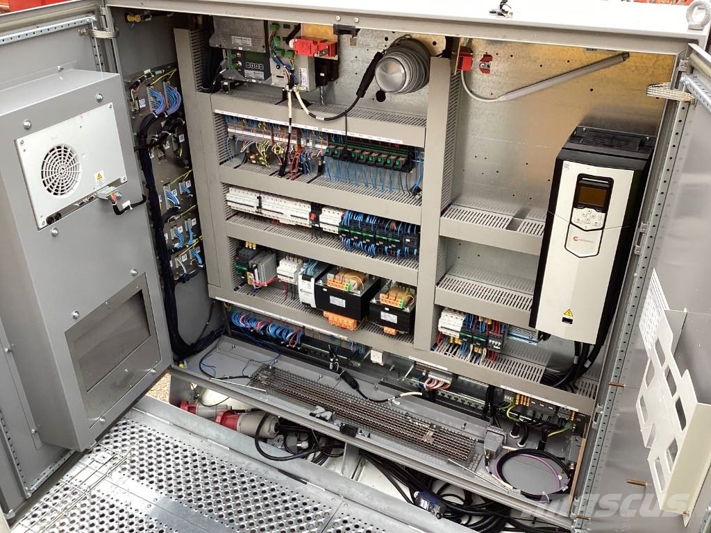Potain MR309 H16 塔式起重機