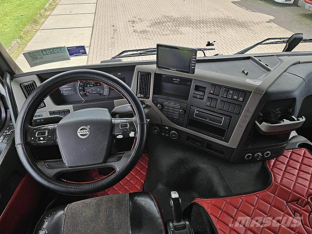 Volvo FM 410 貨箱式卡車