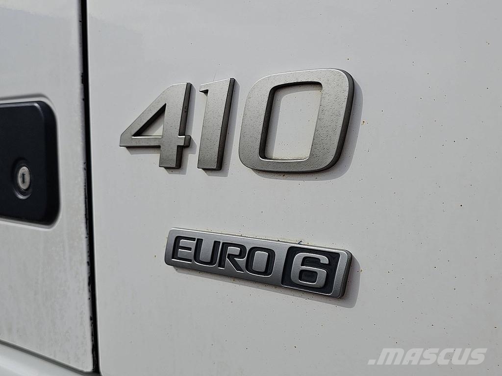 Volvo FM 410 貨箱式卡車