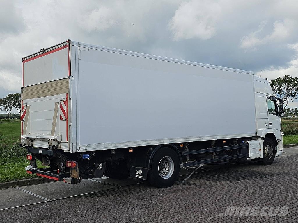 Volvo FM 410 貨箱式卡車