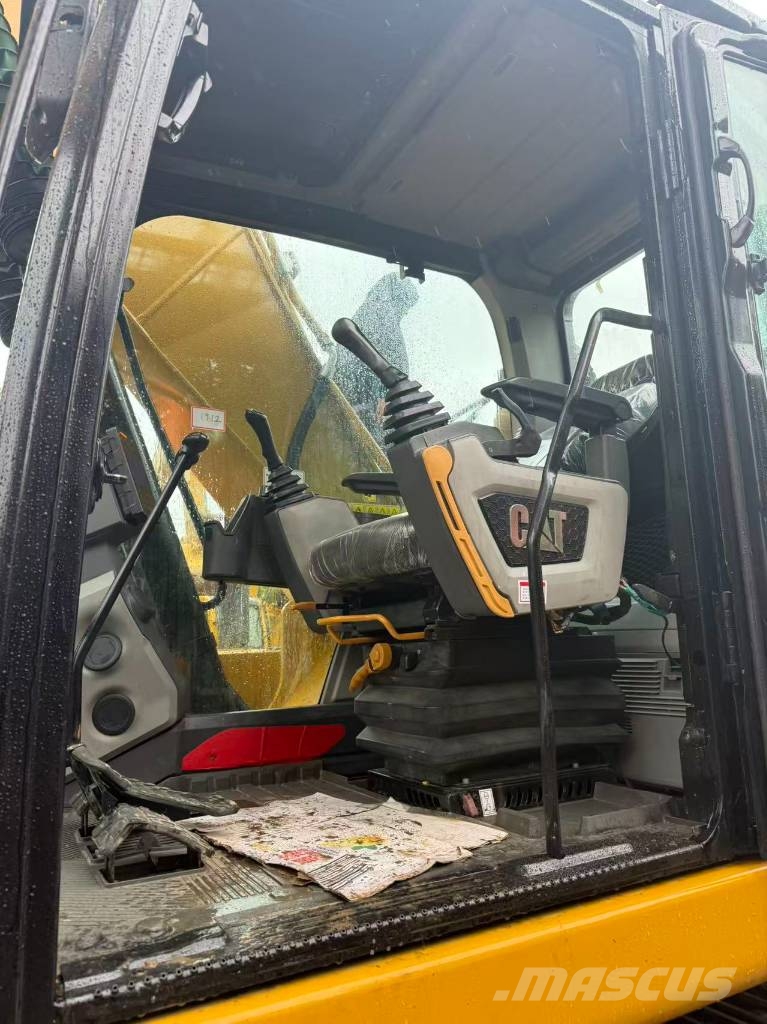 CAT 320 GC Bageri guseničari