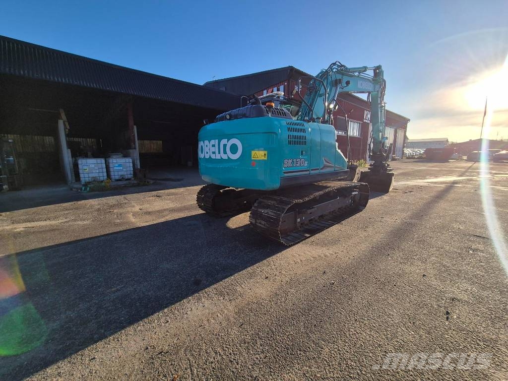 Kobelco SK130LC-11 - RT & 3 skopor Roomikekskavaatorid