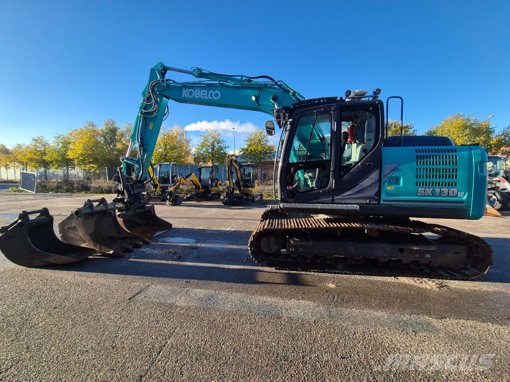 Kobelco SK130LC-11 - RT & 3 skopor Roomikekskavaatorid