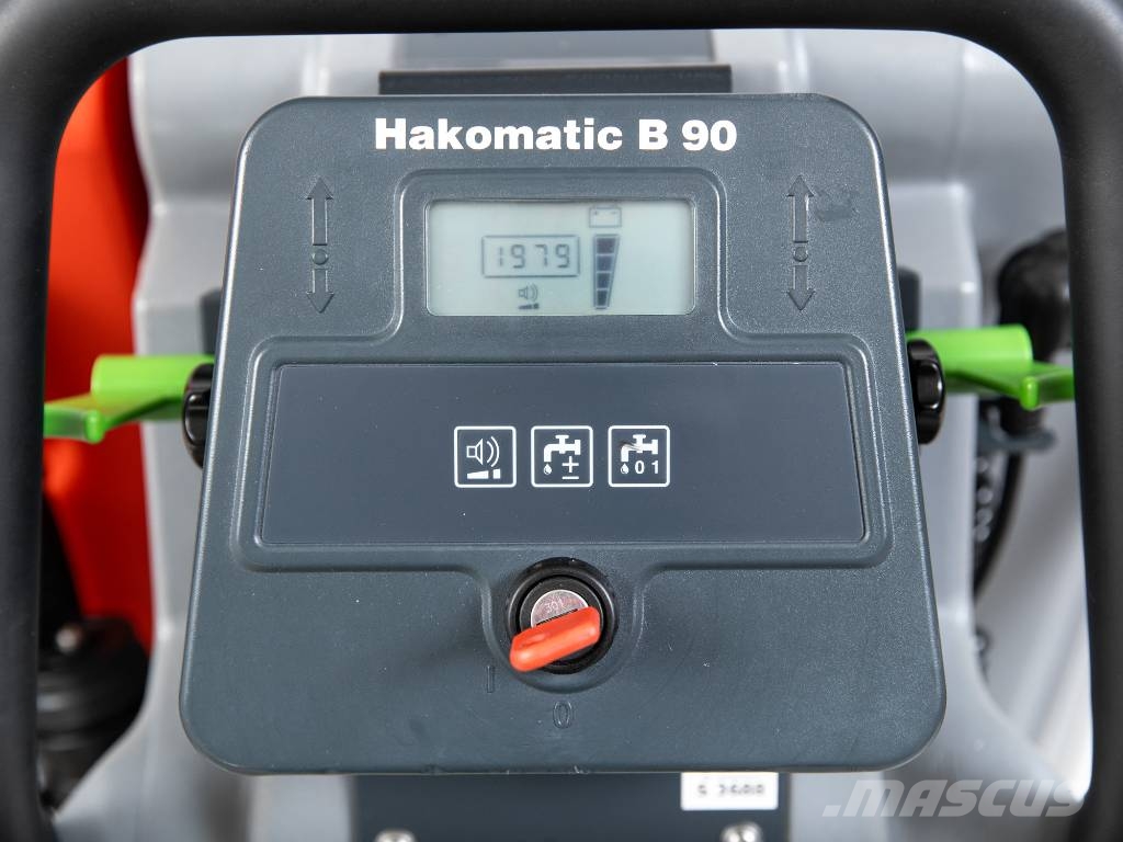 Hako Hakomatic B90 TB750 NEW BATTERIES مجففات الغسيل