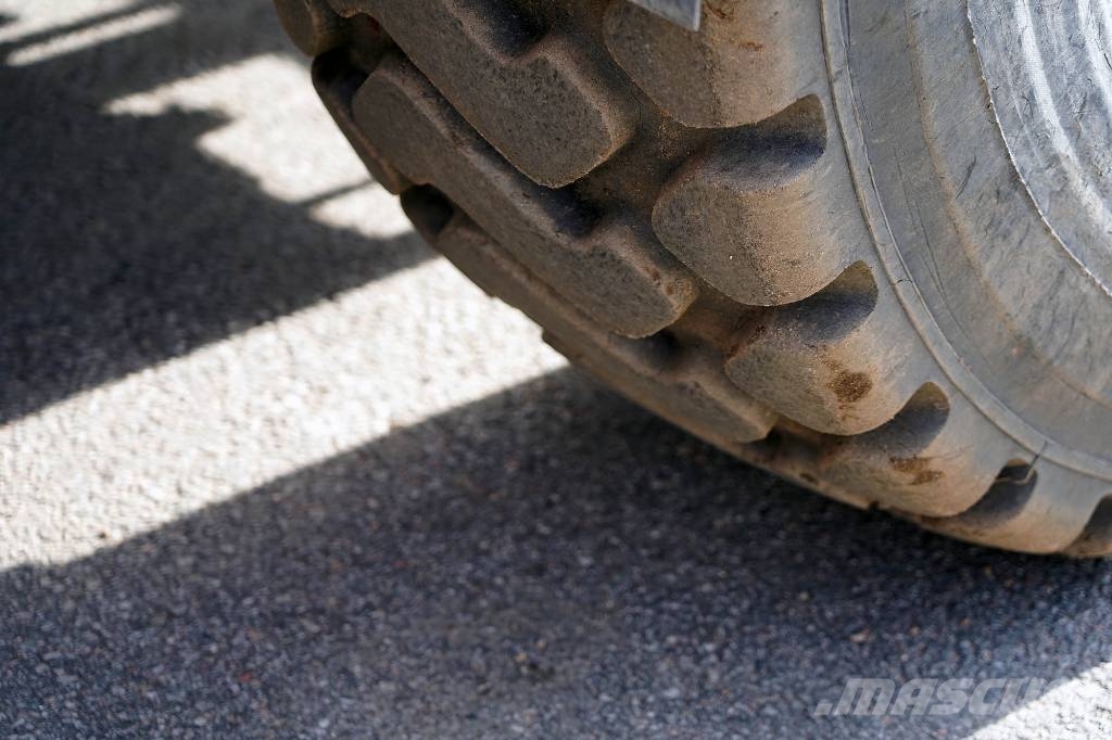 PAKETDEAL - VOLVO L90C HJULLASTARE Incarcator pe pneuri