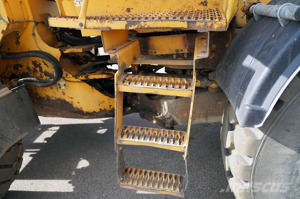 PAKETDEAL - VOLVO L90C HJULLASTARE Incarcator pe pneuri