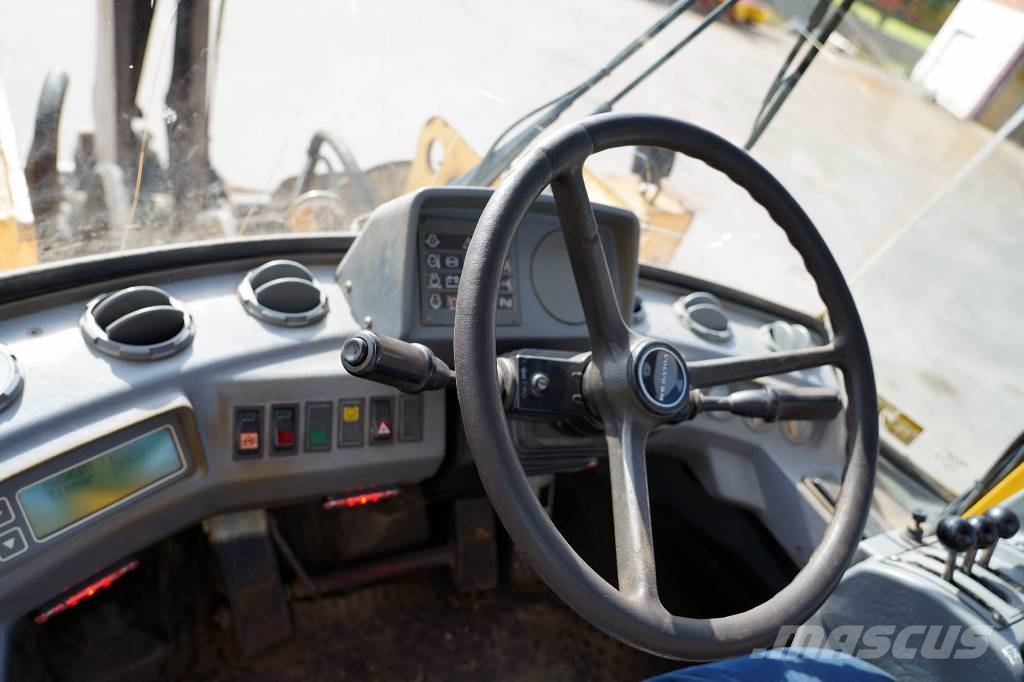 PAKETDEAL - VOLVO L90C HJULLASTARE Incarcator pe pneuri